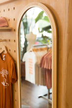 Load image into Gallery viewer, card & peg wall