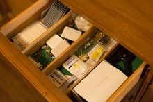 Load image into Gallery viewer, credenza