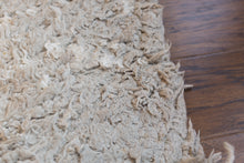 Load image into Gallery viewer, cream shag rug