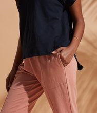 Load image into Gallery viewer, blush jogger