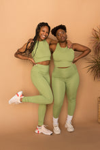 Load image into Gallery viewer, girlfriend legging in mantis