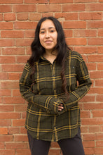 Load image into Gallery viewer, shiloh flannel in juniper green