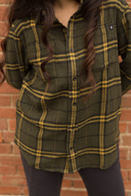 Load image into Gallery viewer, shiloh flannel in juniper green