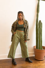 Load image into Gallery viewer, green poplin pants