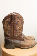 Load image into Gallery viewer, dark brown with blue & yellow stitching cowboy boots