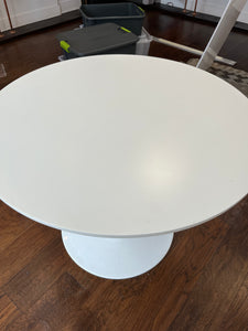 white round table