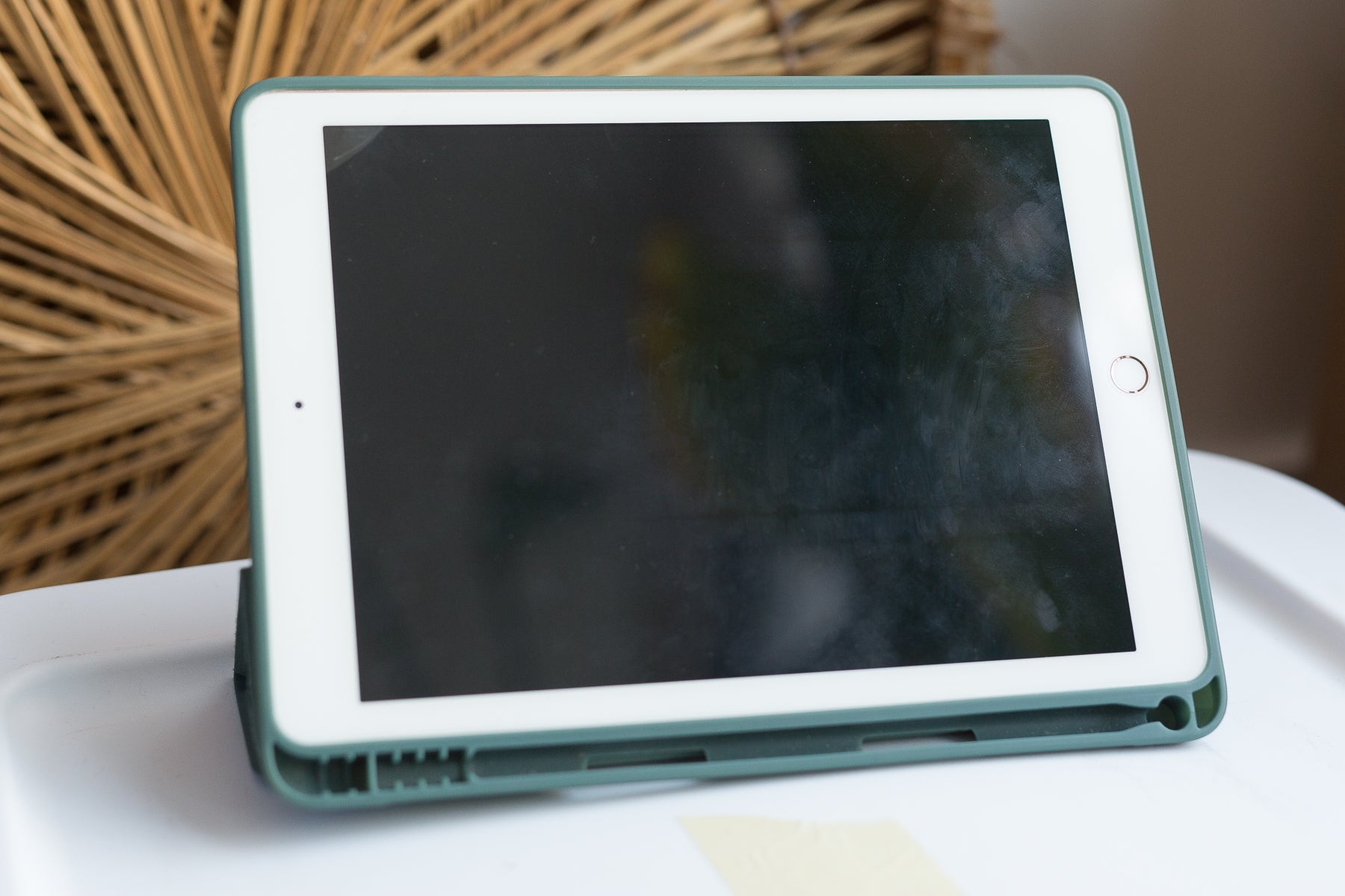 iPad Gen 6 9.5 inch – shopthewolfpack