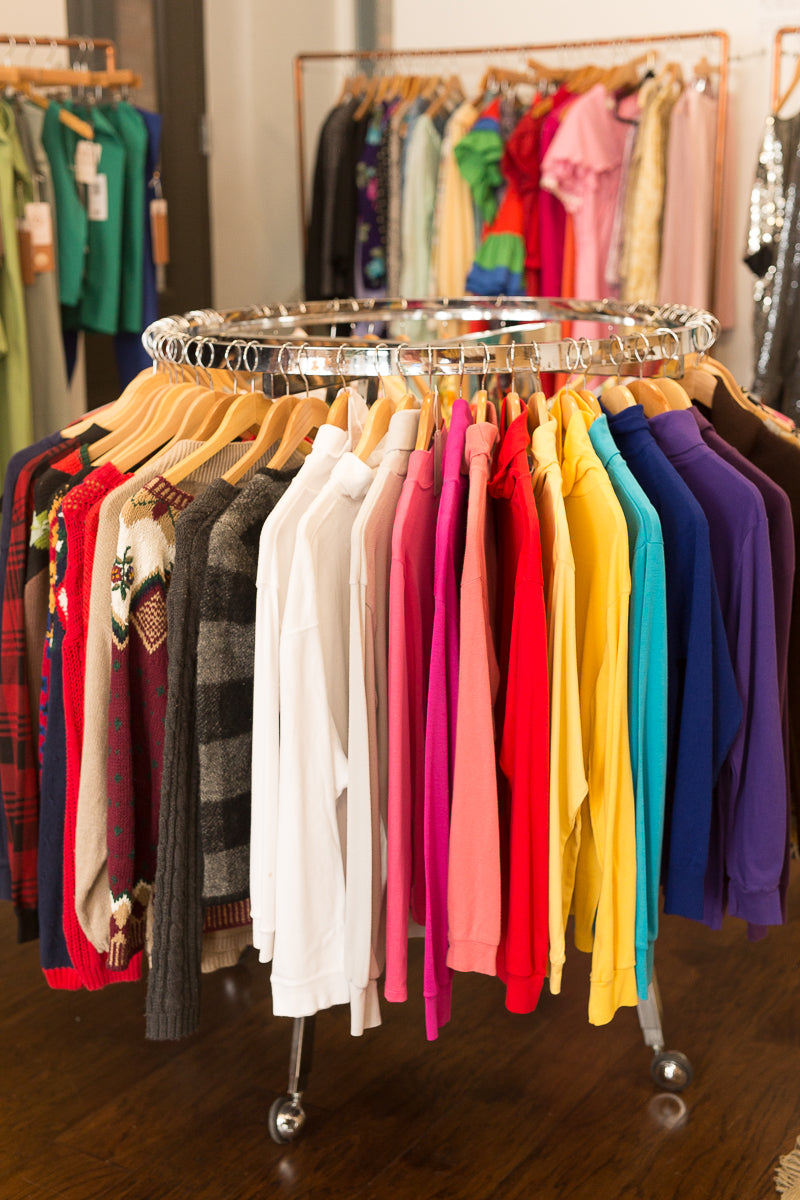 Circular clothing 2025 racks