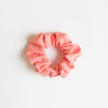 Load image into Gallery viewer, peach scrunchie