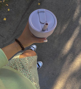 collapsible coffee cup in lilac