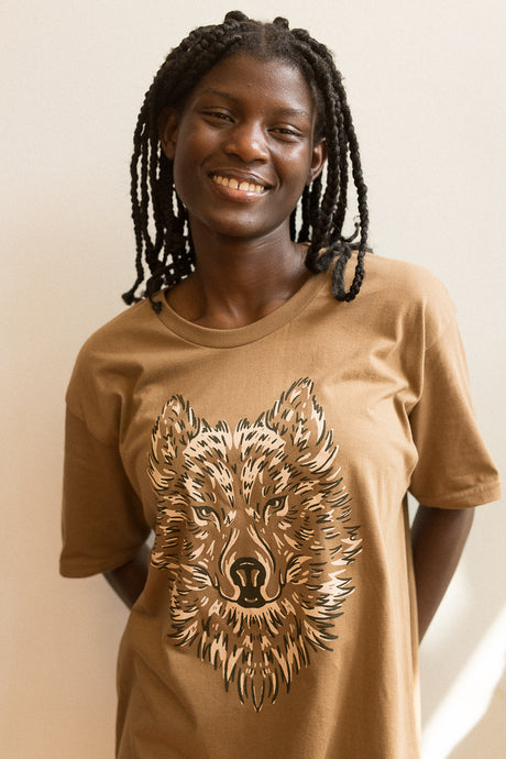 wolf tee