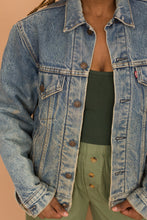 Load image into Gallery viewer, flannel lined levis denim jacket