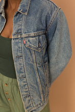 Load image into Gallery viewer, flannel lined levis denim jacket