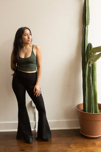 estelle flare pants in black