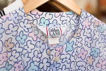 Load image into Gallery viewer, white pastel flower shirt